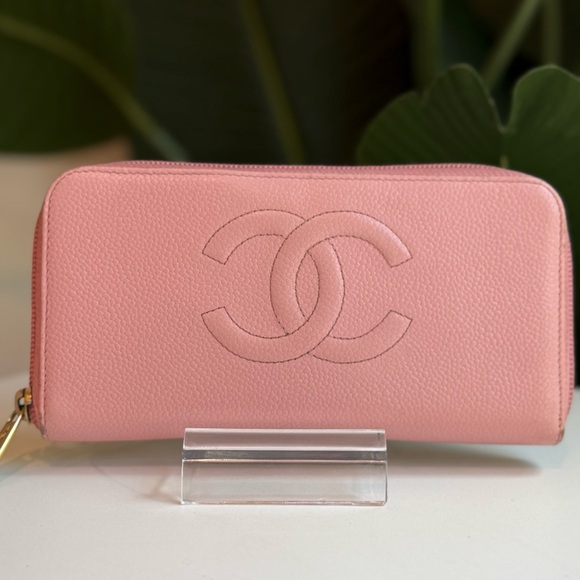 CHANEL ‘Timeless CC Zip Around Wallet’ - Picture 1 of 11